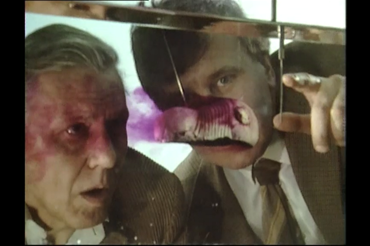 David Attenborough and Richard Forney look at a trilobite in a flume tank in Lost Worlds Vanished Lives.